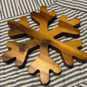 Wooden Snowflake Trivet